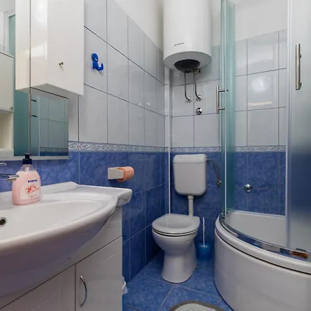 Apartamento By The Sea Brist, Makarska - 22463 *